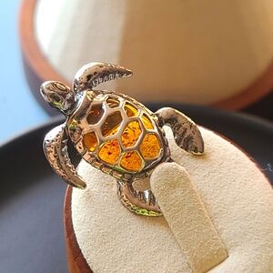 Sterling silver and Baltic Amber pendant